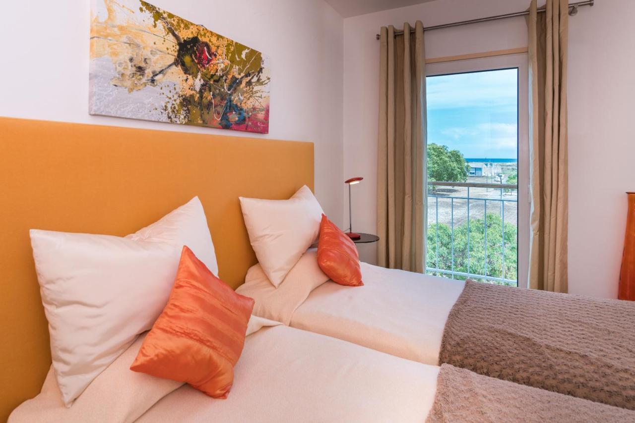 Stunning 2-Bed Penthouse In Lagos 250M From Beach Exteriör bild