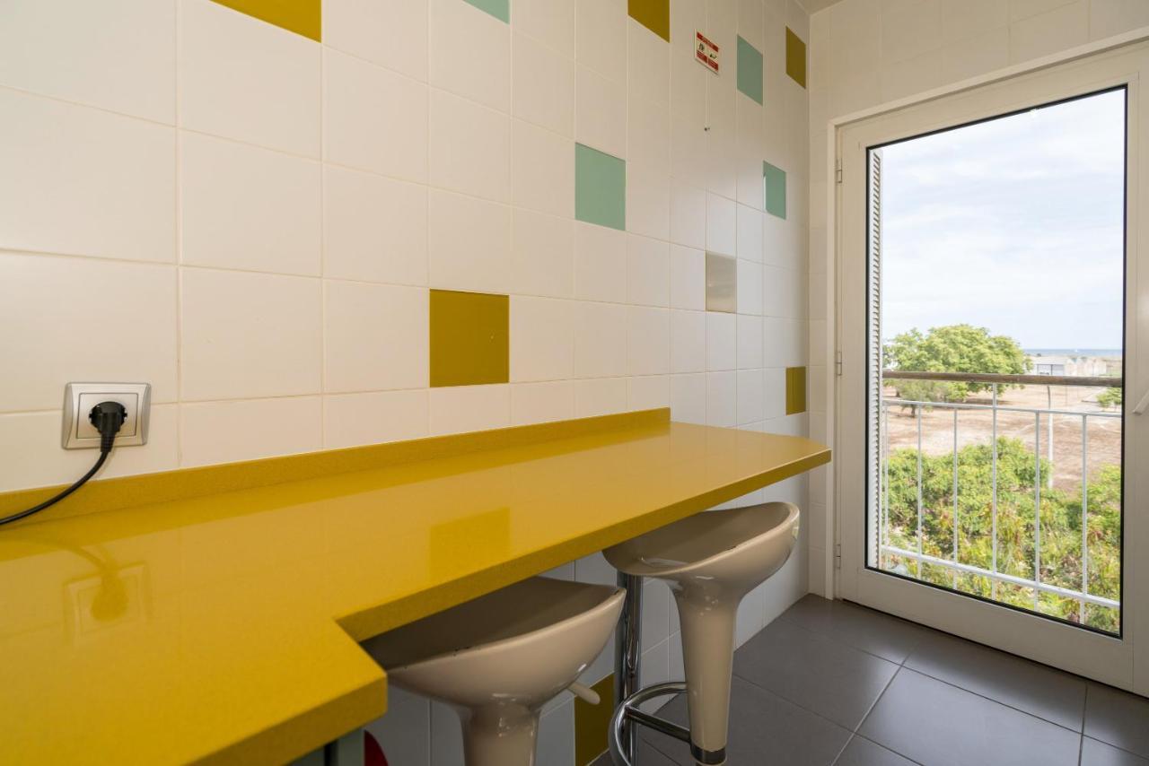 Stunning 2-Bed Penthouse In Lagos 250M From Beach Exteriör bild